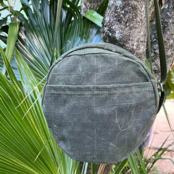 SAMPLE SALE Le Tour Purse Leather Front