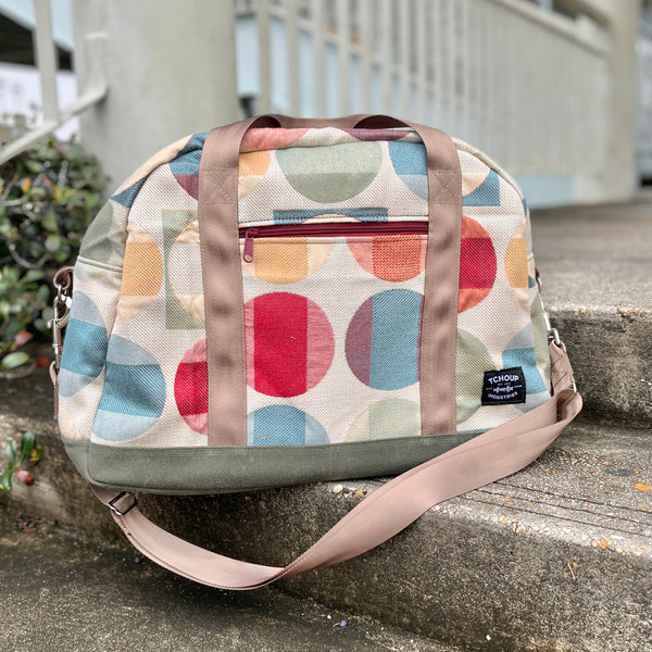 Elisha Duffel w/ Circles