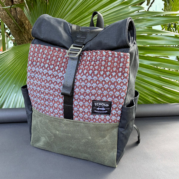 Petite Roulez w/ Perigundy Woven
