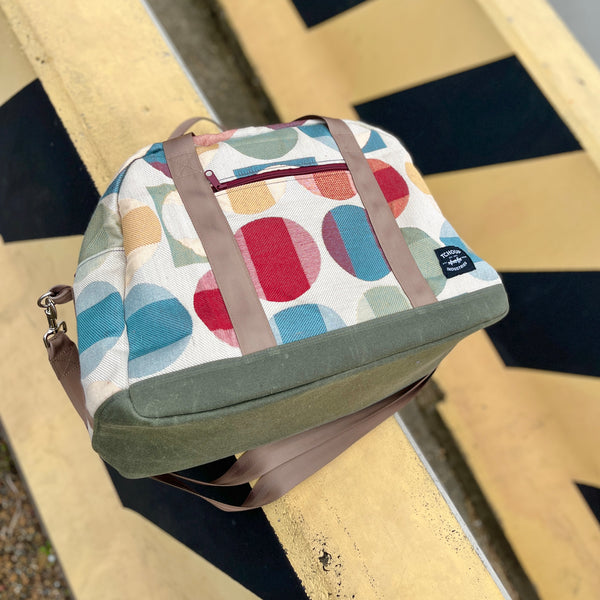 Elisha Duffel w/ Circles