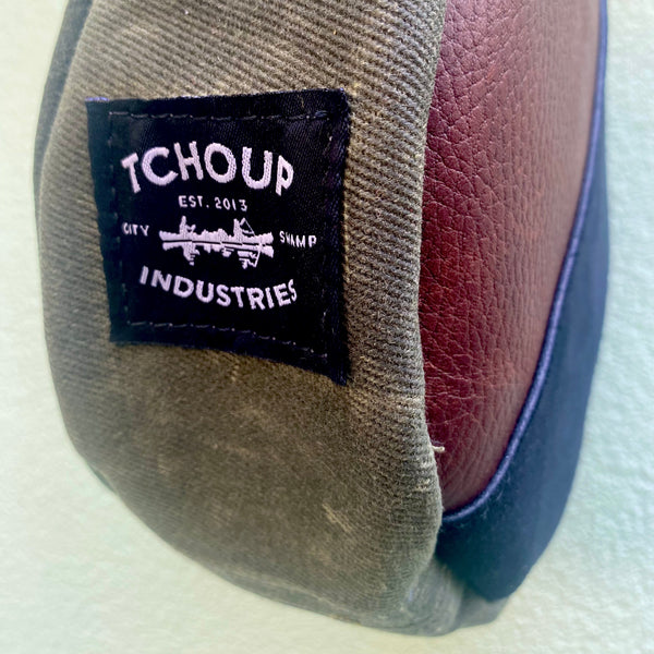 SAMPLE SALE Le Tour Purse Leather Front