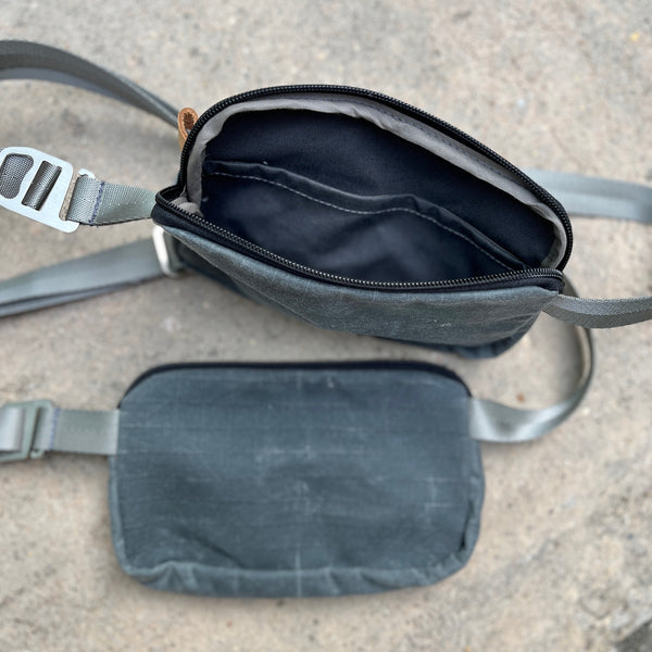 Fanny Pack Slim w/ Gray Geese