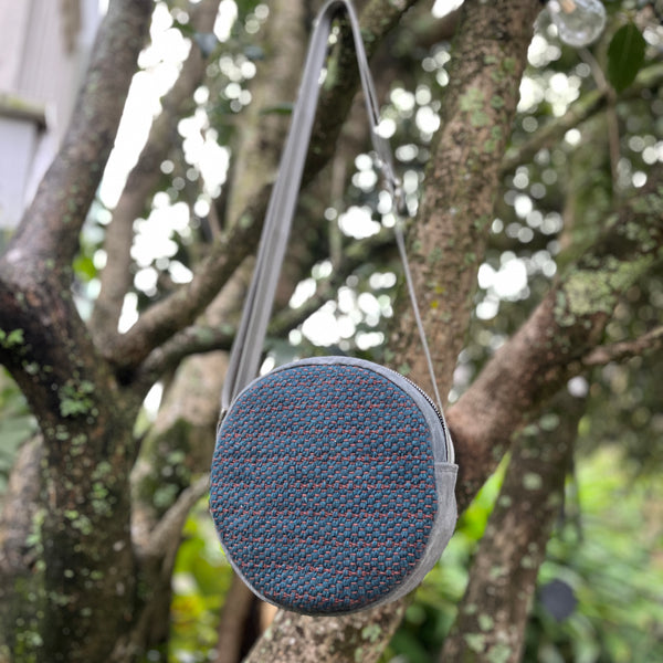 Le Tour Purse Charcoal w/ Ripple Woven