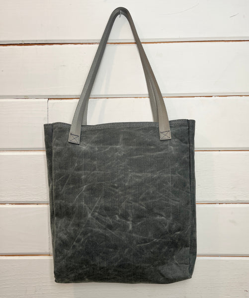 Simple Tote Charcoal w/ Douglas Woven