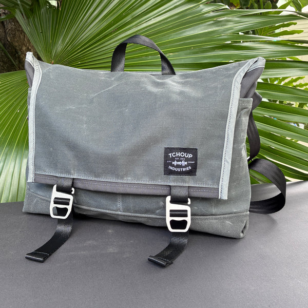 Flap Messenger Charcoal