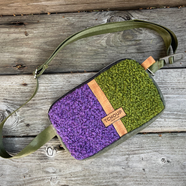 Fanny Pack Slim w/ Purple-Green Wooly