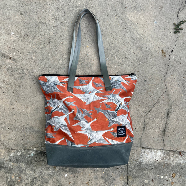 Zip Tote w/ Spice Geese