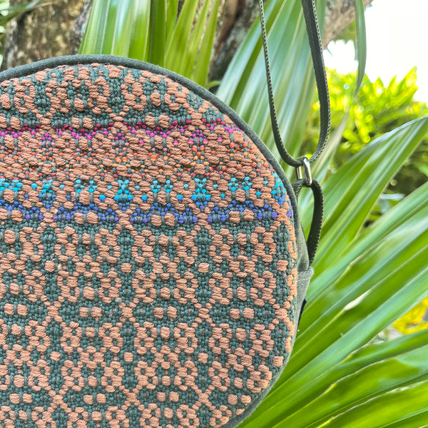 Le Tour Purse Olive w/ Rainbow Clay Woven