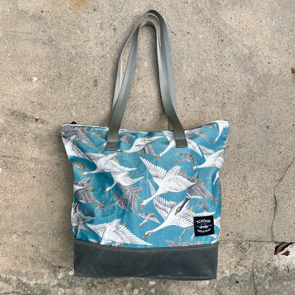 Zip Tote w/ Teal Geese