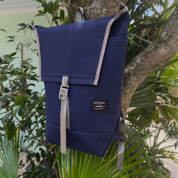 SAMPLE SALE Flap Pack Sunbrella