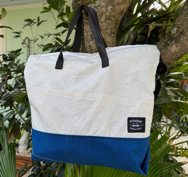 SAMPLE SALE Adventure Tote Sail + Sunbrella