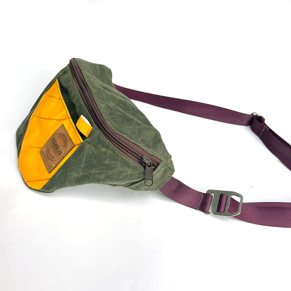 Fanny Pack MARDI GRAS LEAF