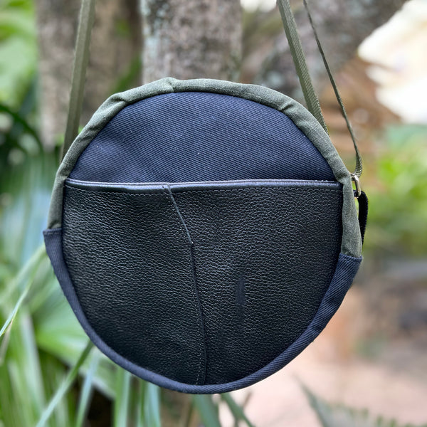 SAMPLE SALE Le Tour Purse Leather Pocket