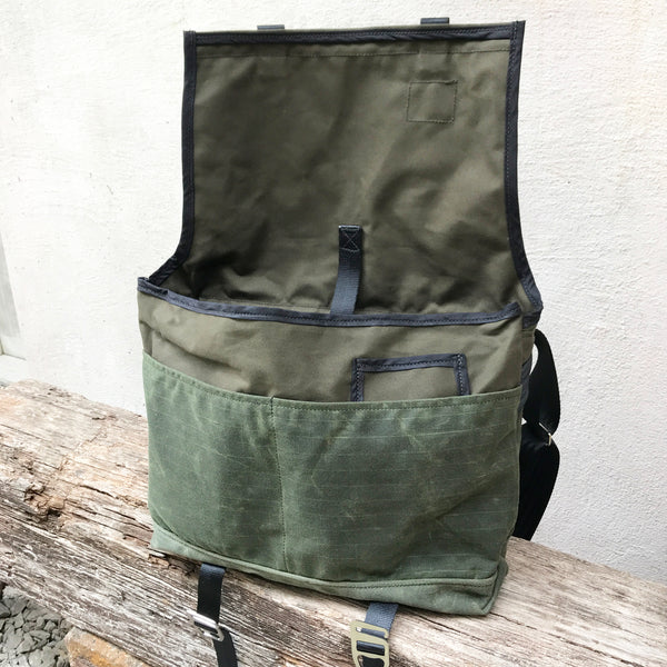 SAMPLE SALE Flap Messenger Olive 13"